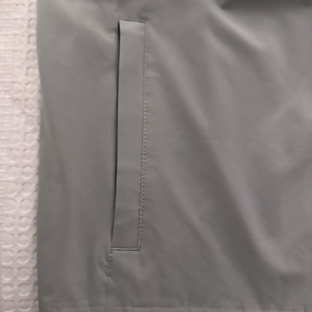NWT Vineyard Vines Men's Gray Vest - Picture 8 of 11